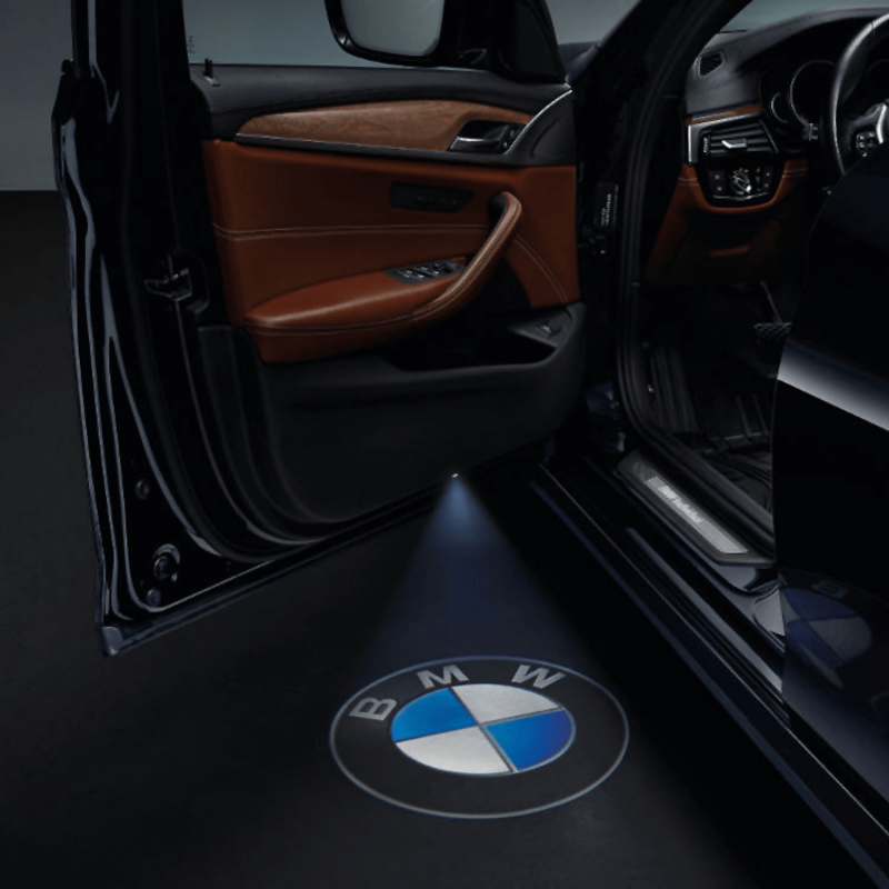 projektor logo powitalne do drzwi BMW wizualizacja min