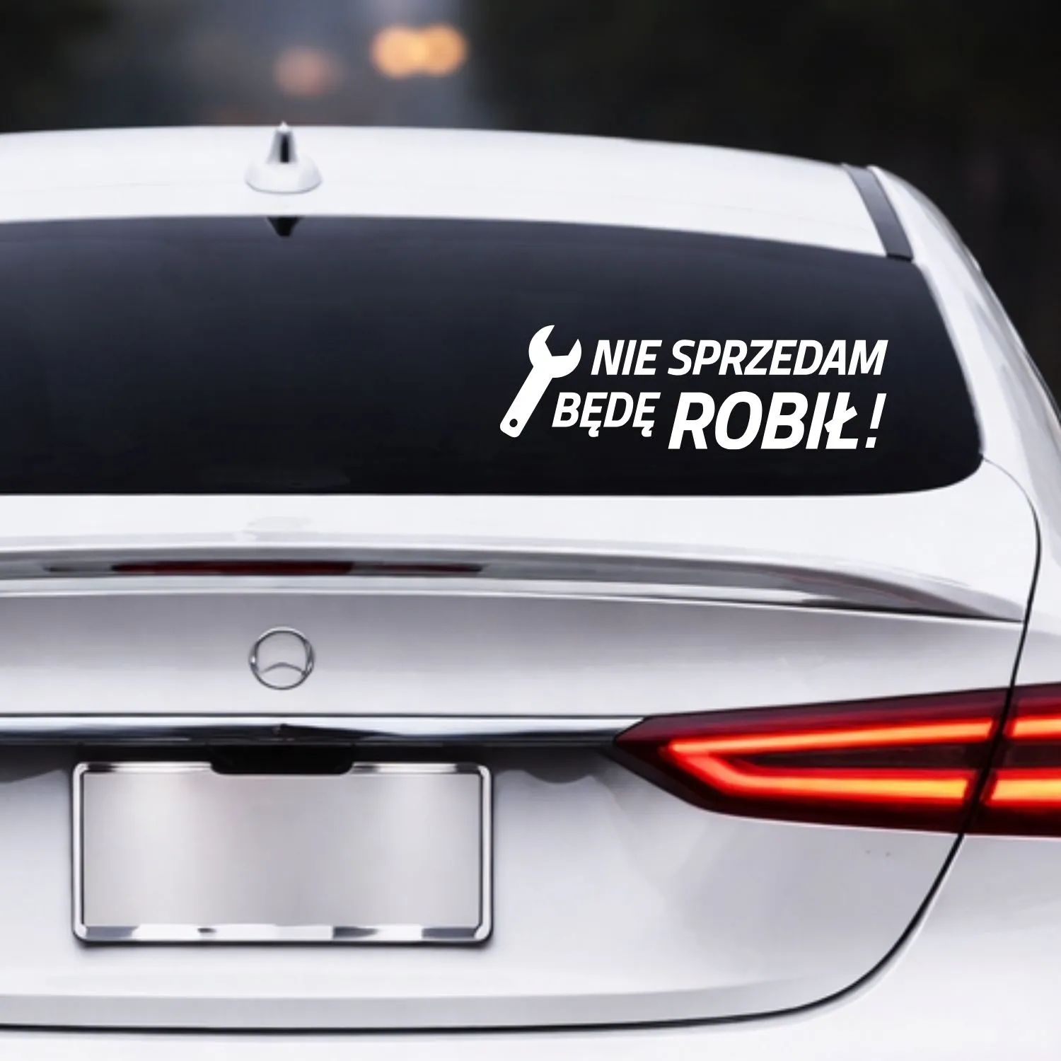Naklejka na samochód NIE SPRZEDAM BĘDĘ ROBIŁ – motoryzacyjny napis - obrazek 4